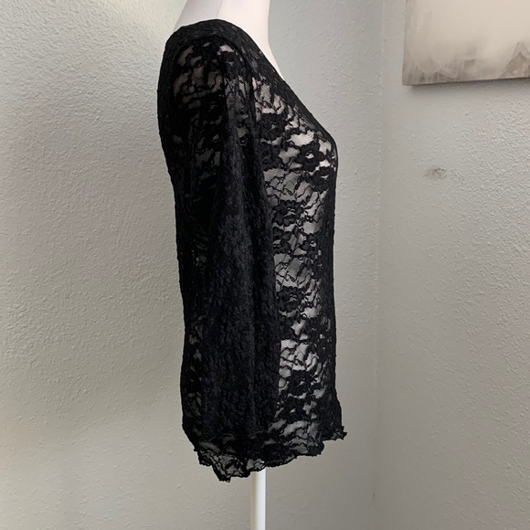 NWOT Surrealist mesh top - Picture 3 of 9